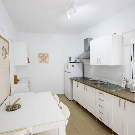 Casa Cerca Del Campo Y La Ciudad Santidad