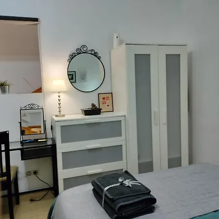 Casa Cerca Del Campo Y La Ciudad *