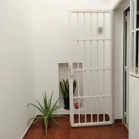 Casa Cerca Del Campo Y La Ciudad Santidad