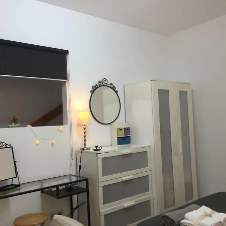 Casa Cerca Del Campo Y La Ciudad *